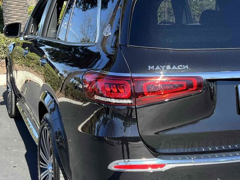 Used 2023 Mercedes-Benz Maybach GLS 600 4MATIC image 66