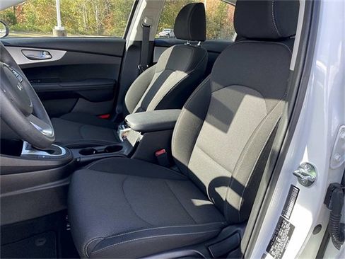 Used 2023 Kia Forte LXS image 16