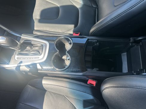 Certified 2018 Ford Edge Titanium w/ Ford Safe & Smart Package AWD/4WD image 21