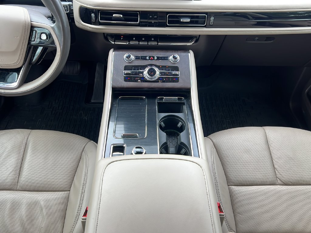 Used 2022 Lincoln Aviator Reserve w/ Equipment Group 201A RWD image 15