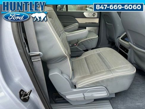 Used 2023 Lincoln Navigator L Black Label image 11