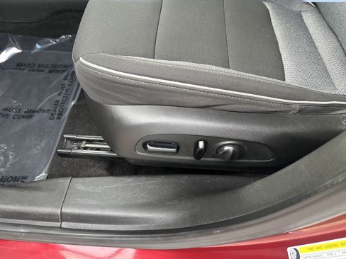 Certified 2022 Chevrolet TrailBlazer LT w/ Convenience Package image 10