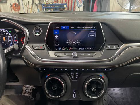 Used 2020 Chevrolet Blazer Premier AWD/4WD image 19
