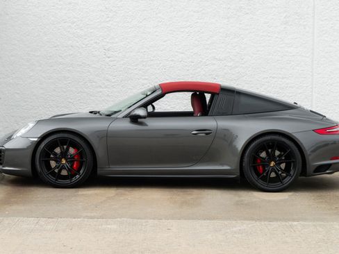Used 2017 Porsche 911 Targa 4S AWD/4WD image 8