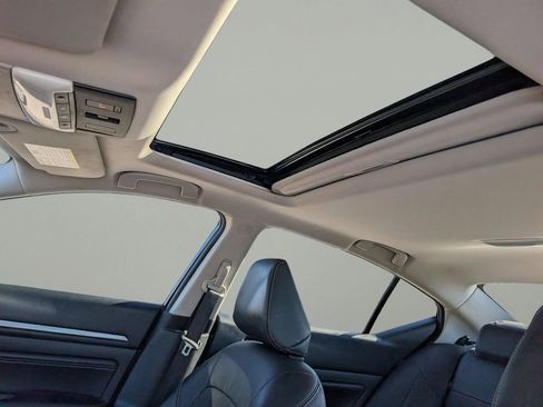 Used 2021 Nissan Altima 2.5 Platinum image 18