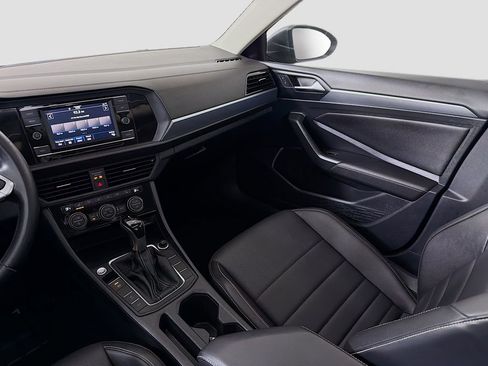 Used 2022 Volkswagen Jetta SE w/ Panoramic Sunroof Package image 26