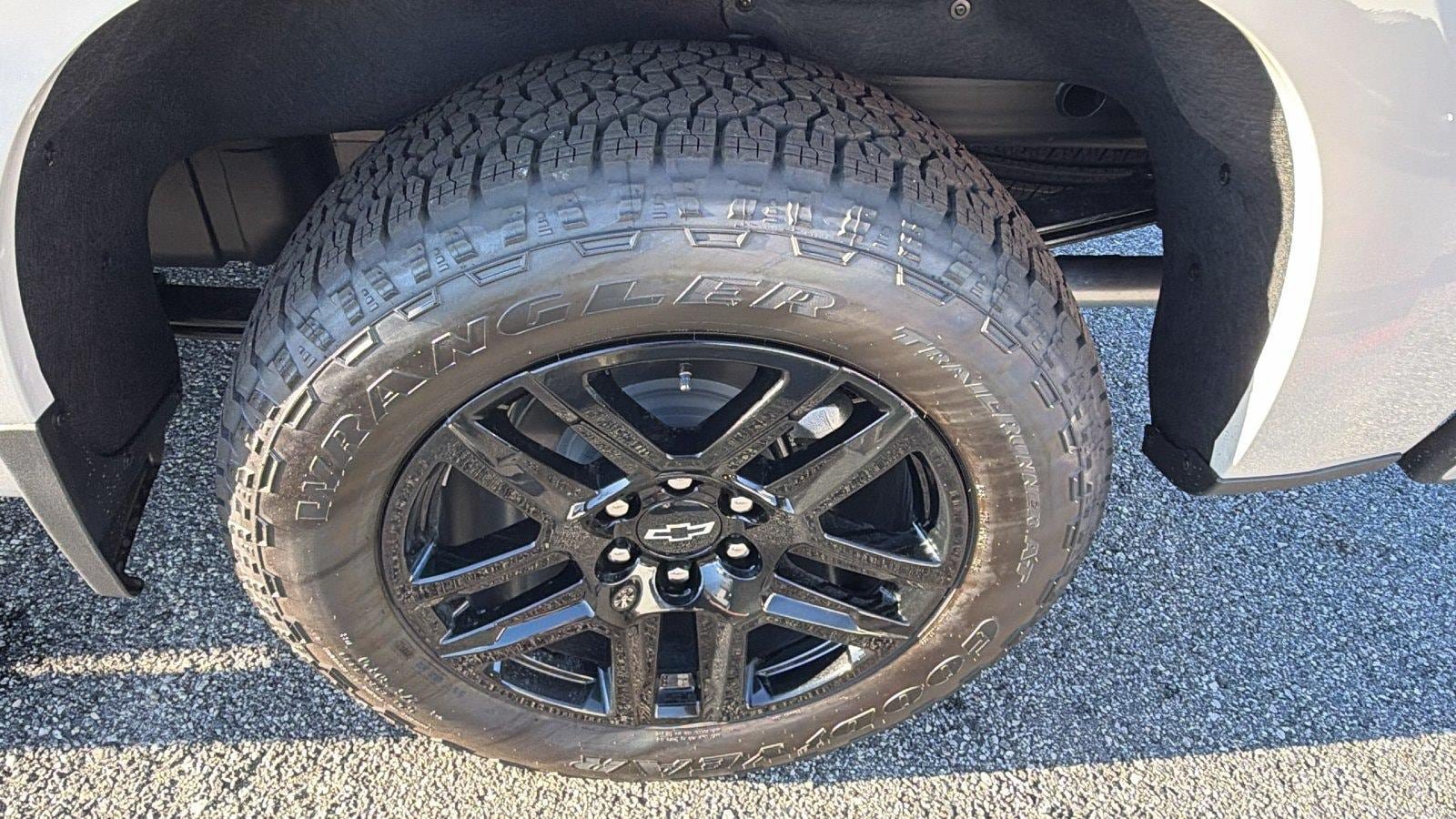 New 2026 Chevrolet Silverado 1500 RST AWD/4WD image 12