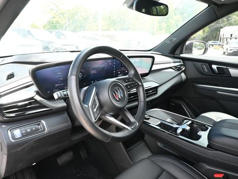 Used 2026 Buick Enclave Preferred FWD image 12