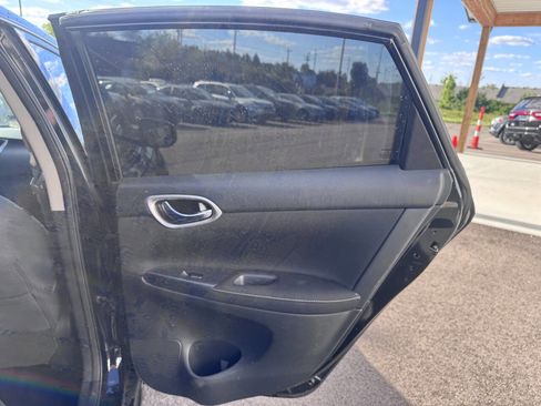 Used 2015 Nissan Sentra SV FWD image 15