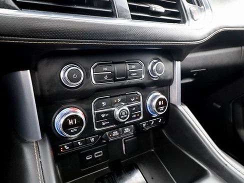 Used 2022 GMC Yukon SLT w/ SLT Premium Package image 78