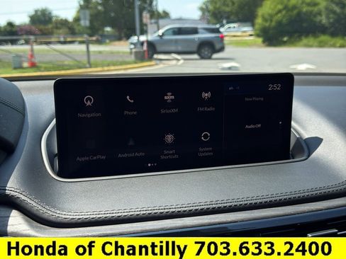 Used 2024 Acura MDX SH-AWD w/ Advance Package image 14