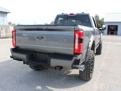 Used 2024 Ford F250 Lariat w/ Black Appearance Package image 11