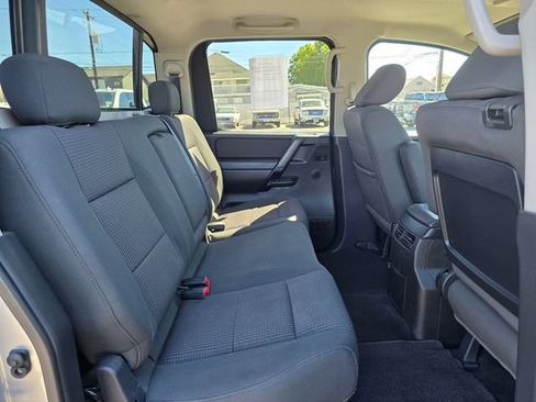 Used 2011 Nissan Titan SV w/ SV Value Truck Pkg AWD/4WD image 12