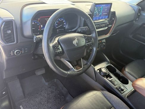 Used 2022 Ford Bronco Sport Outer Banks w/ Tech Package image 4