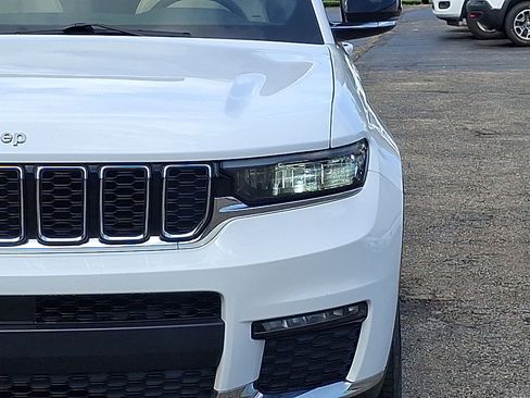 Used 2023 Jeep Grand Cherokee L Limited AWD/4WD image 28