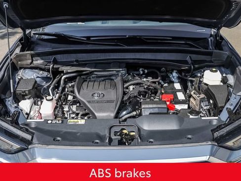 Used 2024 Toyota Grand Highlander AWD image 33