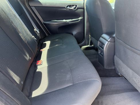 Used 2019 Nissan Sentra S FWD image 13
