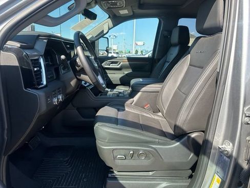 Used 2025 GMC Sierra 2500 Denali w/ Technology Package AWD/4WD image 5