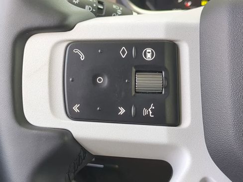Used 2025 Land Rover Defender 110 S AWD/4WD image 26