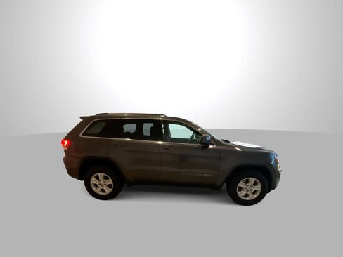 Used 2017 Jeep Grand Cherokee Laredo w/ Quick Order Package 23E image 9