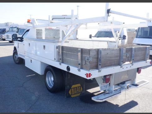 Used 2020 Ford F350 XL w/ Power Equipment Group RWD image 2