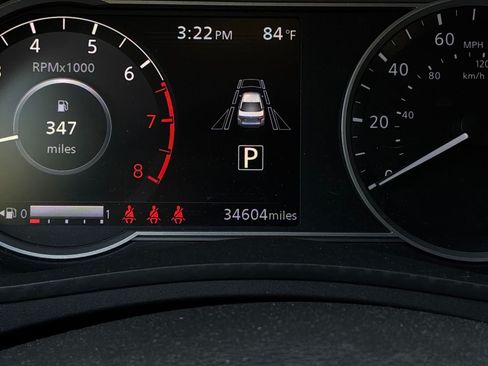 Used 2025 Nissan Versa SV FWD image 34