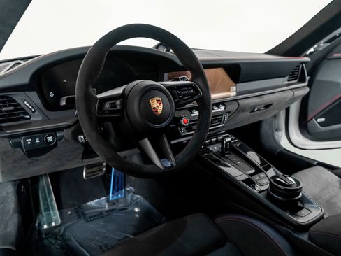 Used 2026 Porsche 911 Carrera GTS w/ Premium Package image 2
