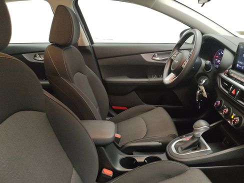 Used 2023 Kia Forte LXS image 21