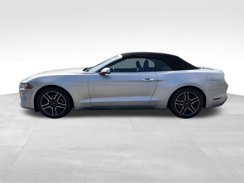 Used 2018 Ford Mustang Premium RWD image 2