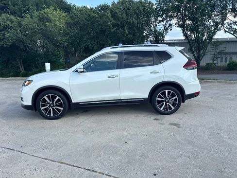 Used 2020 Nissan Rogue SL FWD image 12