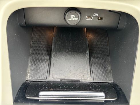 Certified 2023 Volvo XC40 B5 Plus w/ Driver Assist Package image 11