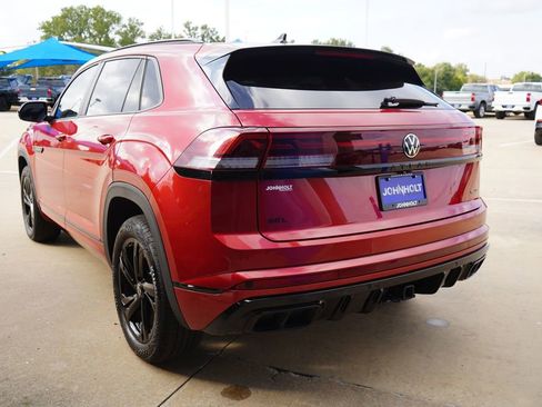 Used 2025 Volkswagen Atlas Cross Sport SEL R-Line image 11