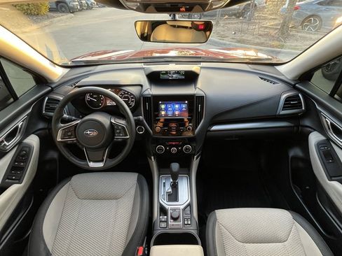 Used 2023 Subaru Forester Premium image 10