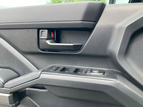 Used 2025 Toyota Tacoma SR5 image 11