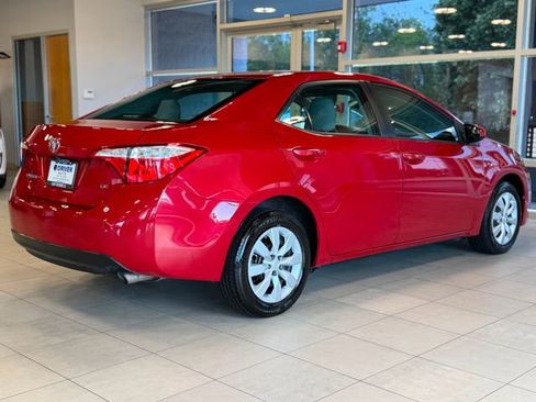 Used 2016 Toyota Corolla LE FWD image 12