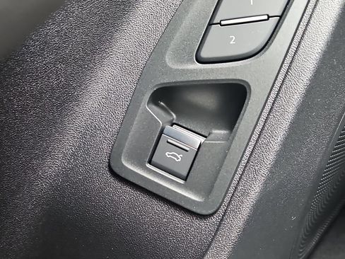 New 2026 Audi Q3 quattro 2.0T AWD/4WD image 15