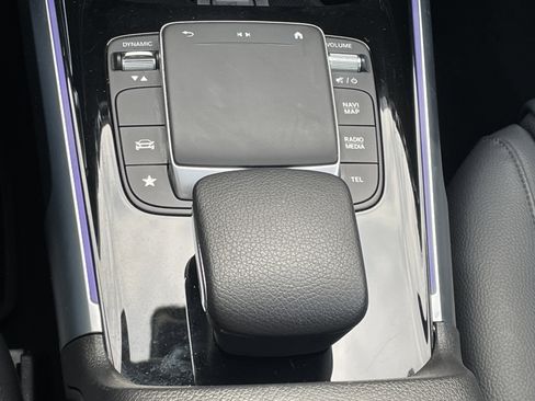 Certified 2022 Mercedes-Benz GLB 250 4MATIC image 34