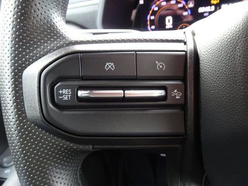 Used 2024 Chevrolet Colorado W/T RWD image 25