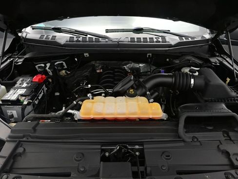 Used 2018 Ford F150 XLT w/ Equipment Group 302A Luxury image 11