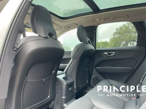 Certified 2023 Volvo XC60 T8 Plus AWD/4WD image 31