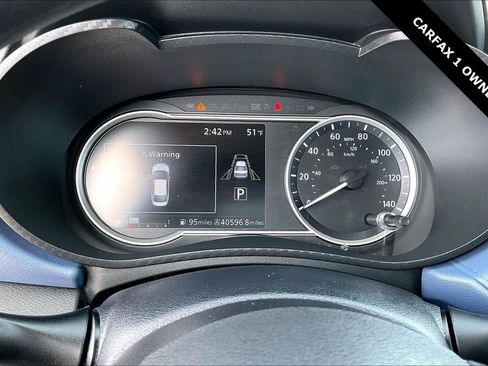 Used 2024 Nissan Versa SV w/ Trunk Package image 13