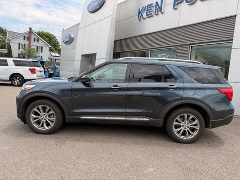 Used 2022 Ford Explorer Limited w/ Equipment Group 301A AWD/4WD image 9