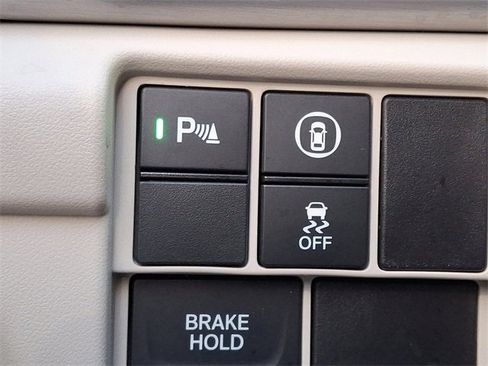 Used 2025 Acura RDX w/ Technology Package image 24