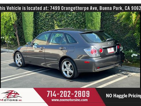 Used 2004 Lexus IS 300 SportCross image 8