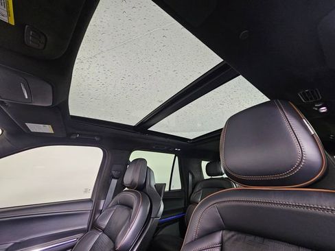 New 2025 Lincoln Navigator L Black Label AWD/4WD image 22