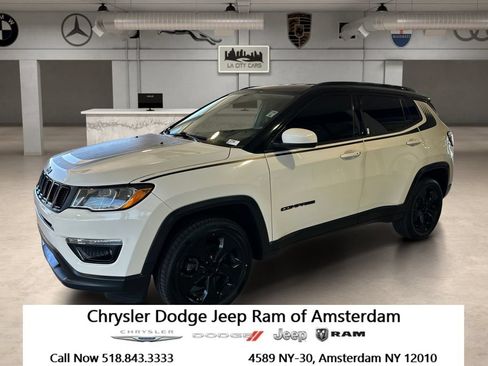 Used 2021 Jeep Compass Latitude AWD/4WD image 1