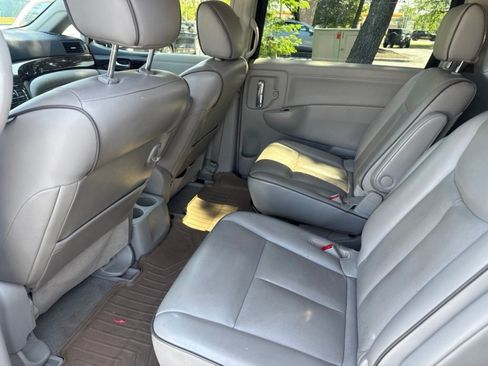 Used 2014 Nissan Quest SV w/ Leather Package FWD image 21