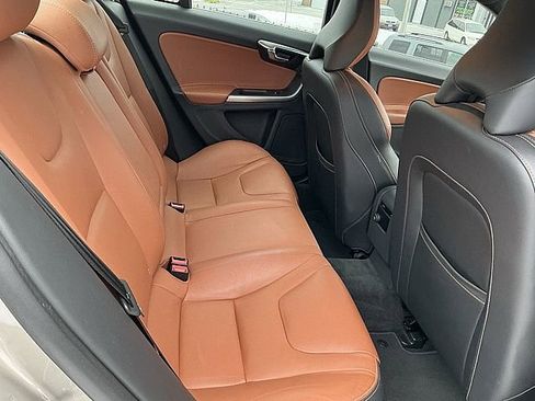 Used 2016 Volvo S60 T5 Premier w/ Convenience Package image 20