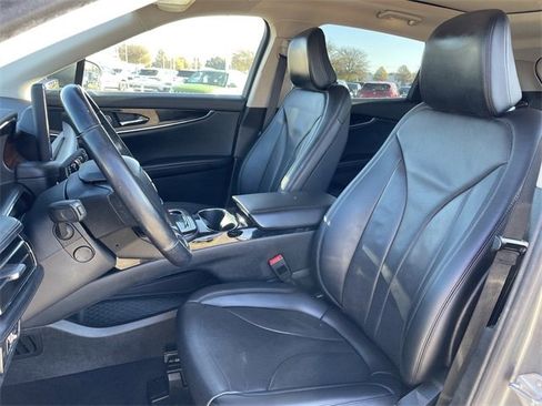 Used 2022 Lincoln Nautilus Reserve image 23