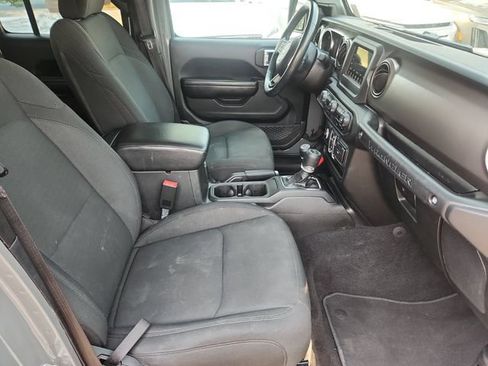 Used 2021 Jeep Wrangler Unlimited Sport AWD/4WD image 19
